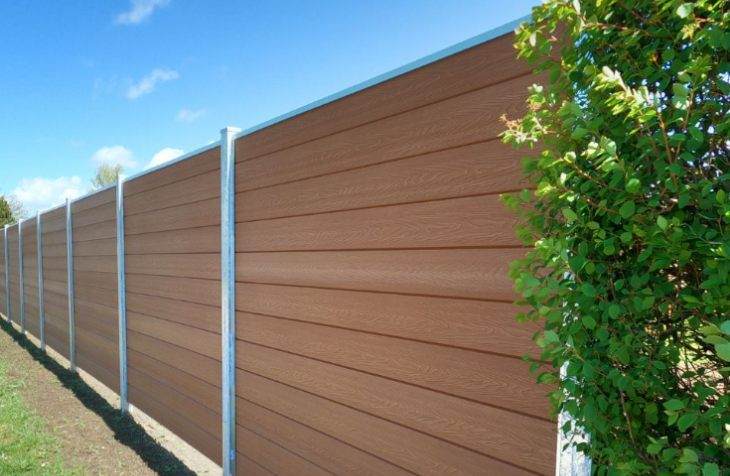 Tips og gode r�d til l�bende vedligeholdelse af komposithegn