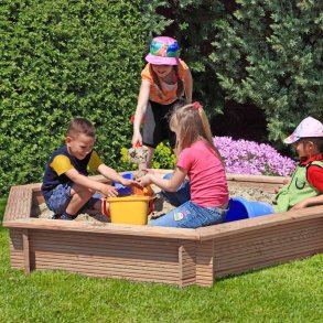 Sandkasser i lærketræ