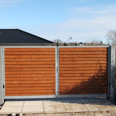 Tilhørende låger og porte