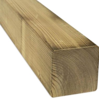 Høvlede trykimprægnerede stolper