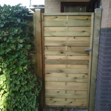 Enkeltlåger til lamelhegn