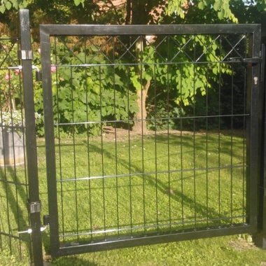 Enkeltlåger til panelhegn