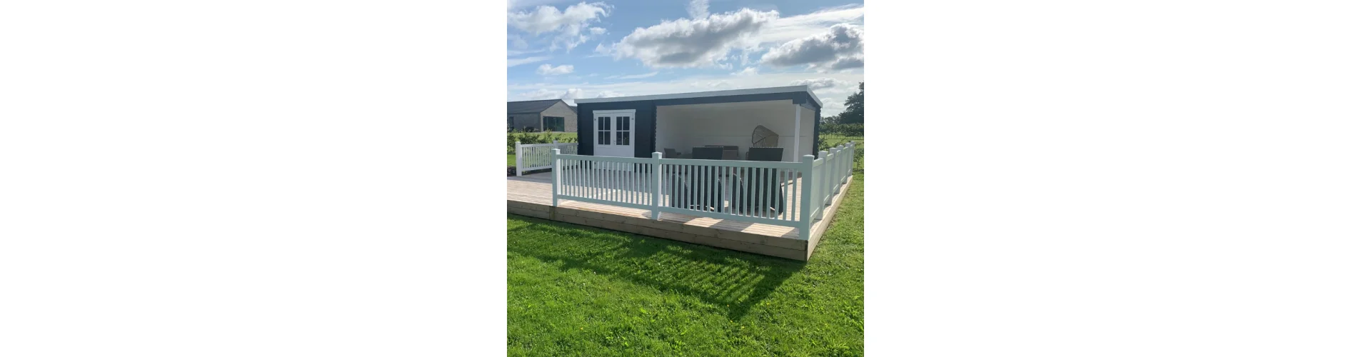 Redskabsskur og hytter