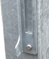 Plank profil enkeltlge hjrehngt inkl. Stolper 97cm bred x hjde der passer til hegn