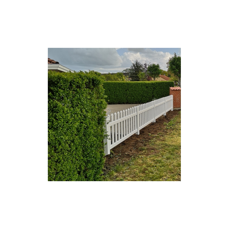 PVC Skagen hegn med lige brede stave i 180x80cm
