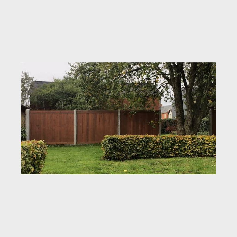 Plankehegn i teakmalet trykimprgneret fyr 189x60cm (90cm over jord)