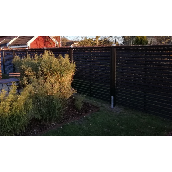 Kyoto hegn i grundmalet sort 160x160cm (BxH)