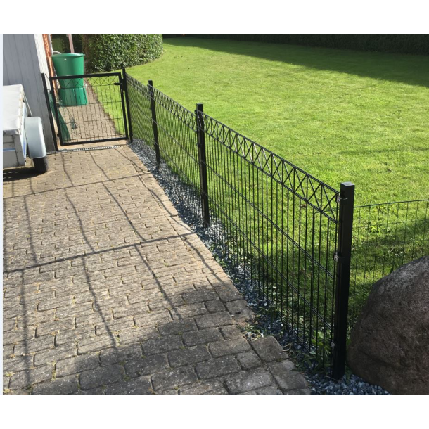 Bravo Panelhegn i sort model "Gilleleje"