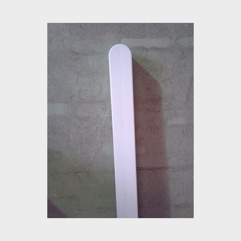 Omlimet hvid stolpe 90x90mm i 268cm