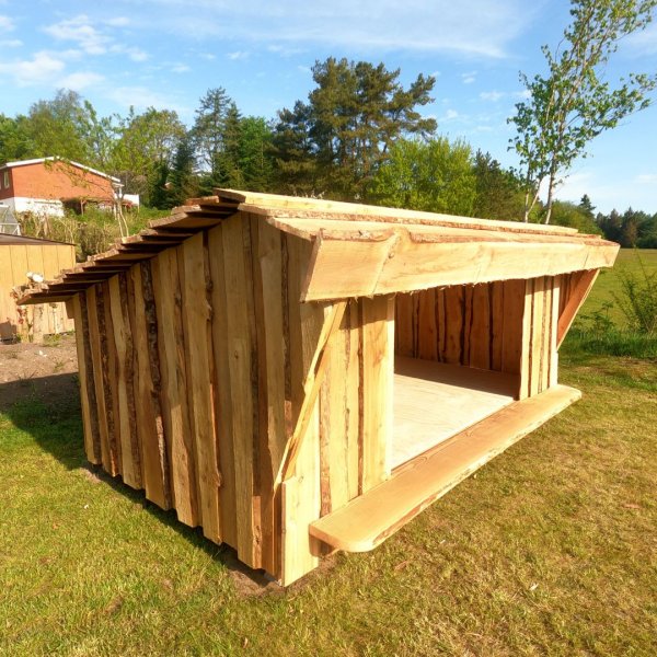 Hjemsted Premium danskproduceret shelter til 6 personer med front - i lrk