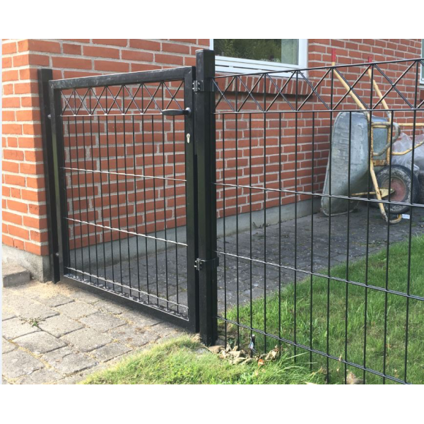 Lge X i sort 100x100cm inkl. Stolper model Gilleleje