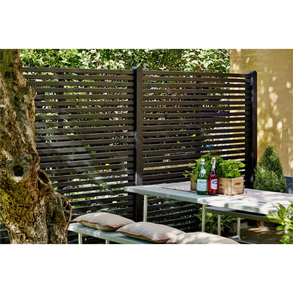 Tokyo jalousihegn grundmalet sort 180x180cm (BxH)