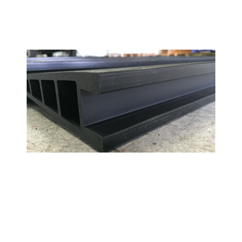 Korfu komposithegn med betonbundplade og stlstolper - Platinklasse