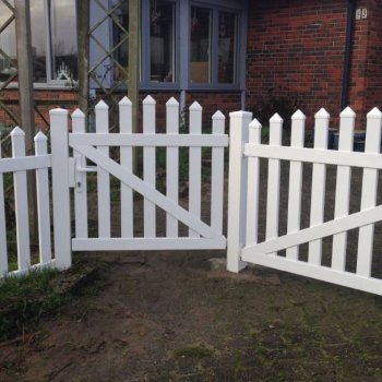 PVC Skagen enkeltlge bue opad med brede stave i 100x80cm (BxH)