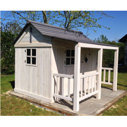 Legehus Ida  et klassisk trlegehus i smuk gr og hvid