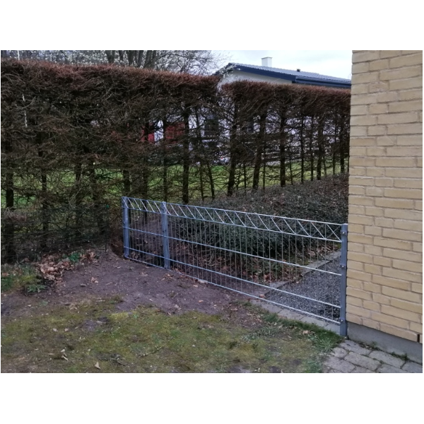 Panelhegn med "X" dekoration galvaniseret 200x80cm (LxH) model "Liseleje"