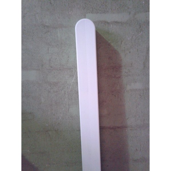 Omlimet hvid stolpe 90x90mm i 148cm