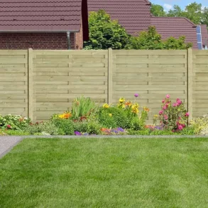 Vandret plankevrk i grnt trykimprgneret tr af model Agerskov - Bronzeklasse