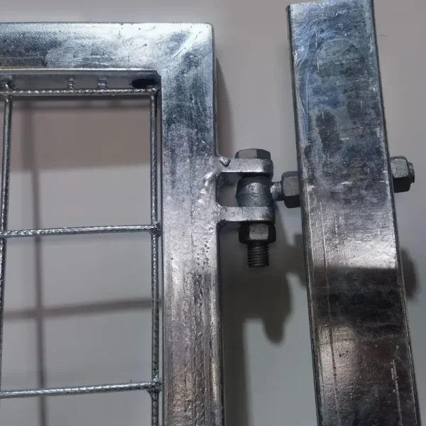 Dobbeltlge til rionethegn model Billund galvaniseret 300x90cm (BxH) inkl. stolper