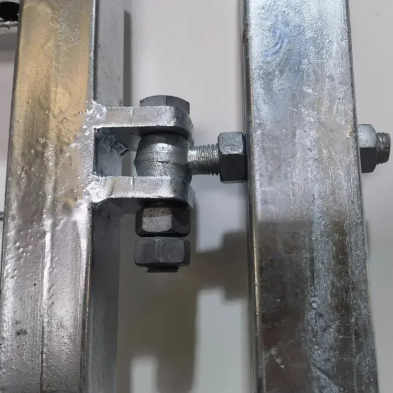 Lge til rionethegn model Billund galvaniseret 100x90cm (BxH) inkl. stolper