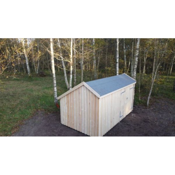 Guldklasse: Multihus 2-moduler i ubehandlet lukket med dobbeltdr p 10,5m2