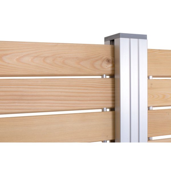 Guldklasse: Gteborg rhombeprofil systemhegn inkl. alustolper og tilbehr