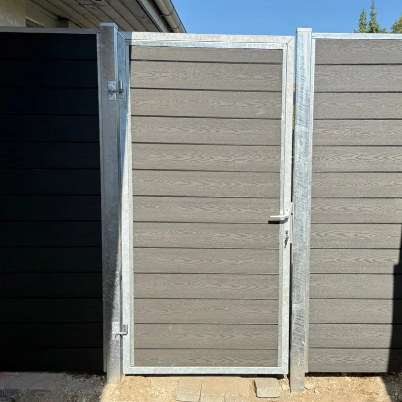 Nice enkeltlge i komposit inkl. stolper 97cm i bredden x den valgte hjde