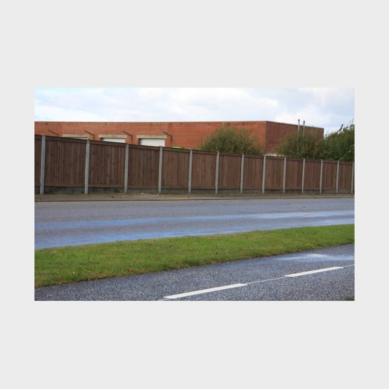 Plankehegn i teakmalet trykimprgneret fyr 189x60cm (90cm over jord)