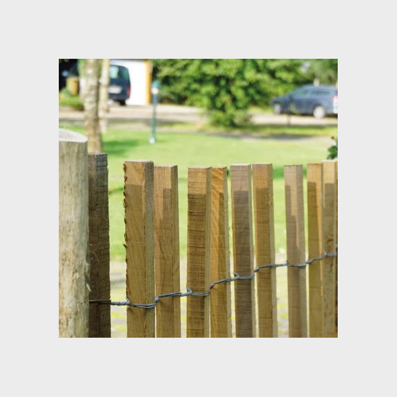 Rustikt rullehegn i robinietr 500x150cm - model Rorup