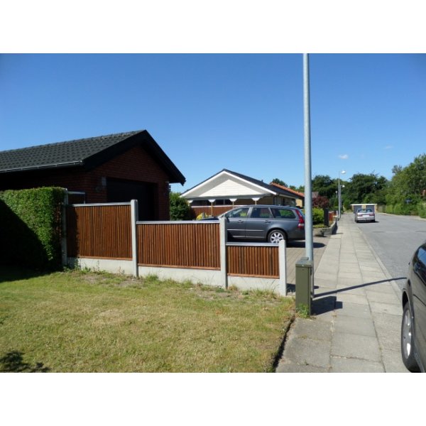 Raftehegn lodret trykimp. fyr teakmalet 189x90cm (120cm over jord)