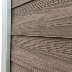 Stockholm komposithegn med aluminiumsstolper - Slvklasse