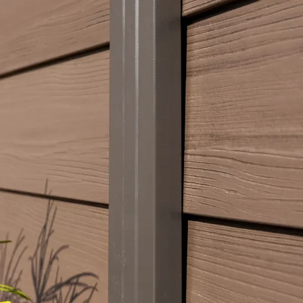 Stockholm komposithegn med aluminiumsstolper i antracit