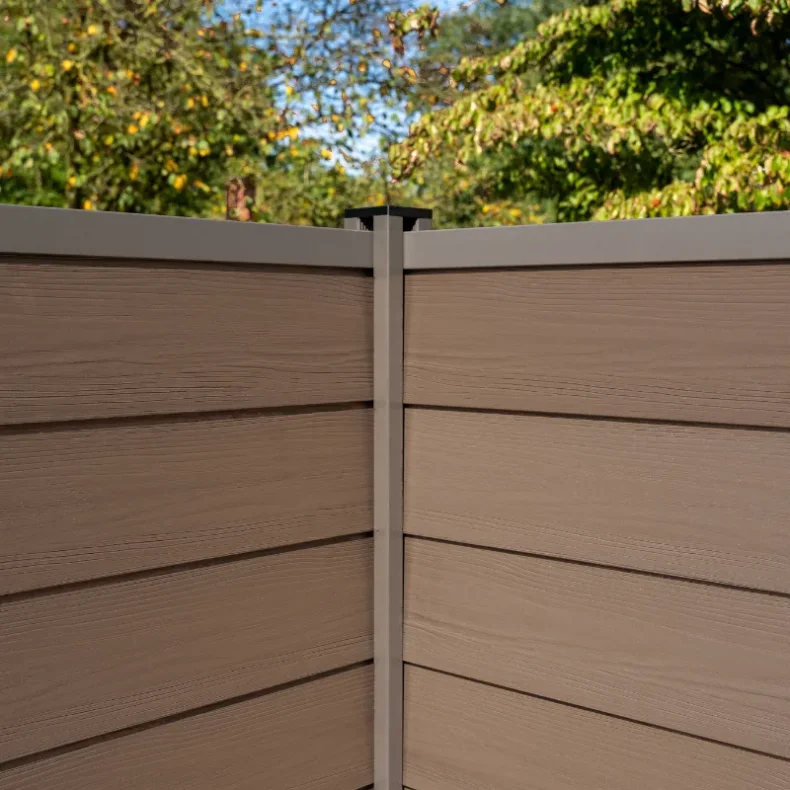 Stockholm komposithegn med alu stolper i antracit - S�lvklasse