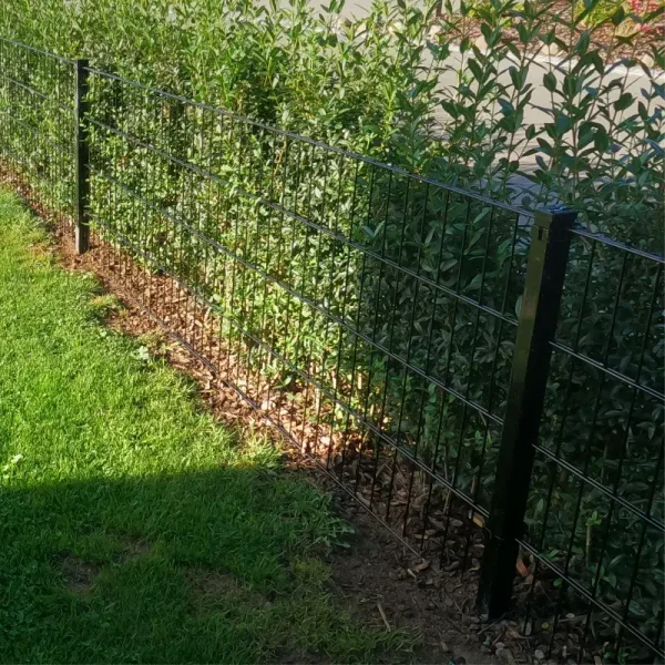 Viby 2D panelhegn 250x95 cm  robust og stilrent hegn i sort