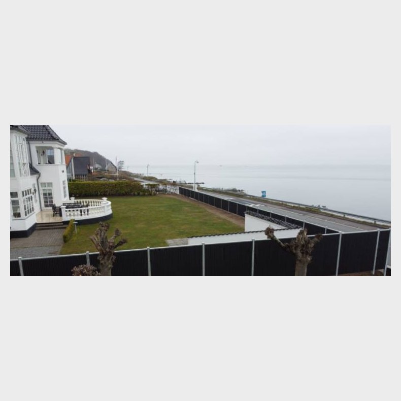 Lefkas lodret komposithegn med bekldning p 2 sider - Platinklasse