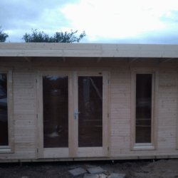 Bindslev havehus/anneks i ubehandlet p 19,6m2