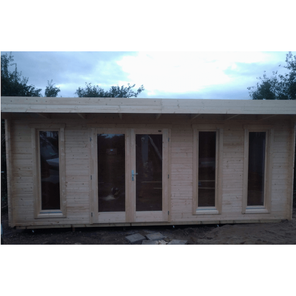 Bindslev havehus/anneks i ubehandlet p 19,6m2