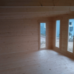 Bindslev havehus/anneks i ubehandlet p 19,6m2