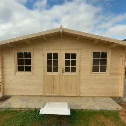 Birkerd havehus i ubehandlet tr p 18,2m2