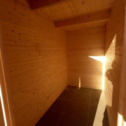 Redskabsskur Borup 9 m&sup2; med 2 rum, enkelt- og dobbeltdr - Guldklasse