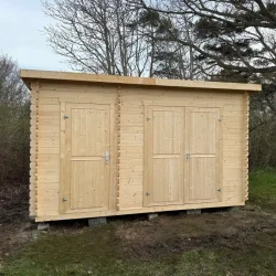 Redskabsskur Borup 9 m&sup2; med 2 rum, enkelt- og dobbeltdr - Guldklasse