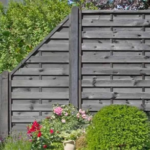 Lukket lamelhegn i gr� 90x180/90cm - model Bramming 