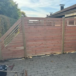 Calabria hegn i lærk 180x180cm (BxH)