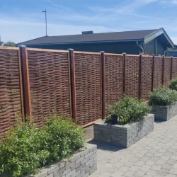 Pileflethegn med ramme  model Ebeltoft inkl. trstolper og tilbehr - Slvklasse