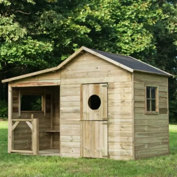 Legehus Ella med terrasse, kbmandsdisk og bnk  et hyggeligt samlingspunkt i haven 1,54m2 + 1,39m2