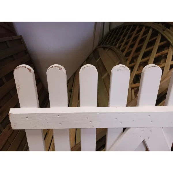 OUTLET: Retro stakitlge i hvid 100x120cm (BxH)