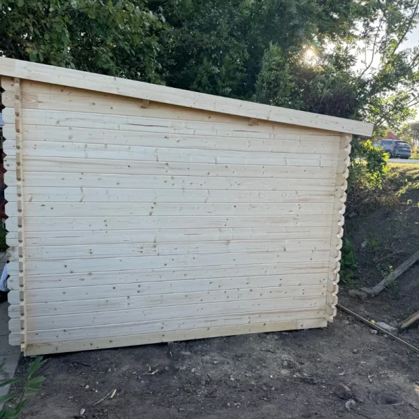 Guldborgsund redskabsskur i ubehandlet tr� p� 7,3m2