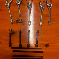 Gyngestativ i st�l med 2 gynger og klatrestige � solid kvalitet i stilrent design