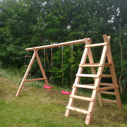 Gyngestativ Harry i lrketr med rutsjebane, klatrereb og gynger