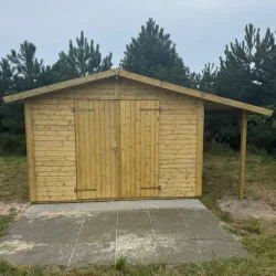 Hjemsted Premium 30x30 redskabsskur i trykimprgneret tr p 9m2